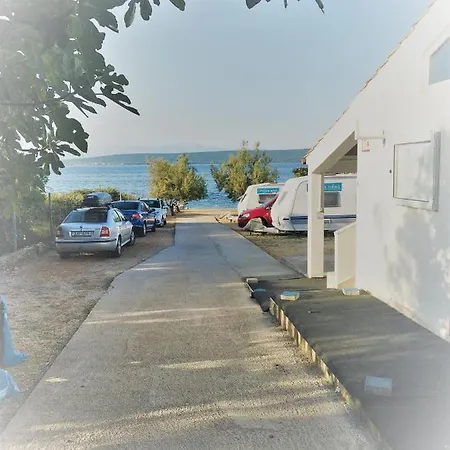 Karavan Vybaveny Primo U Plaze