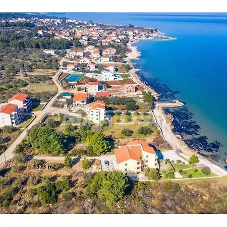 Karavan Vybaveny Primo U Plaze