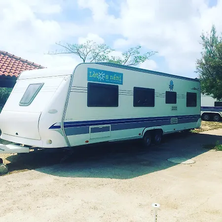 Karavan Vybaveny Primo U Plaze キャンプ場 Dobropoljana